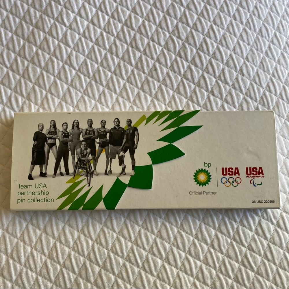 2012 commemorative team USA partnership pins